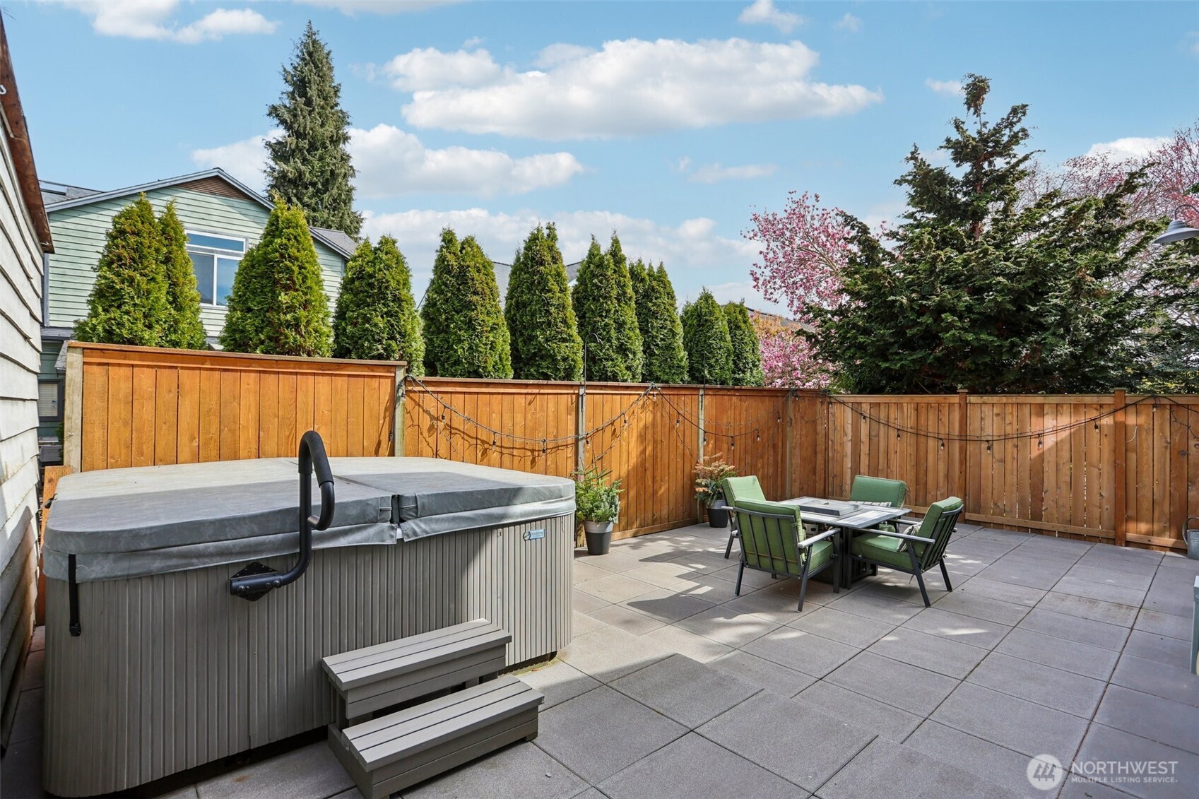 4726 Thackeray Place Northeast Seattle, WA 98105 - Photo 36 of 40