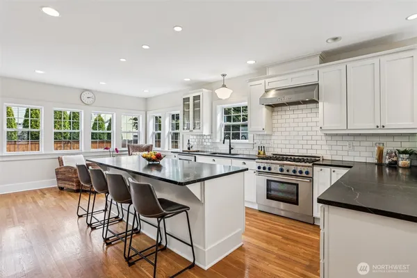 $1,695,000 | 4726 Thackeray Place Northeast, Seattle, WA 98105