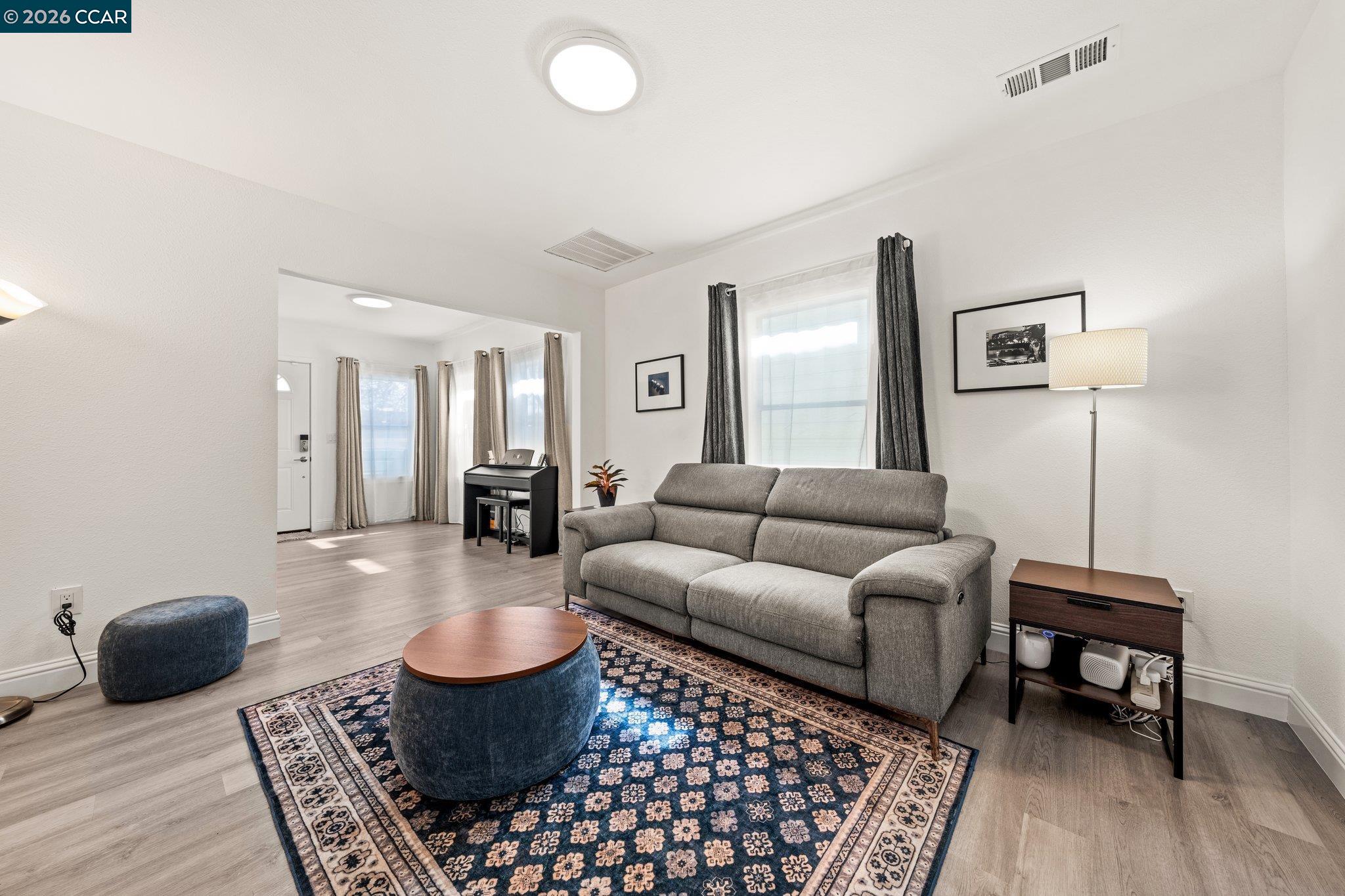 2517 Filbert Street Oakland, CA 94607 - Photo 13 of 44