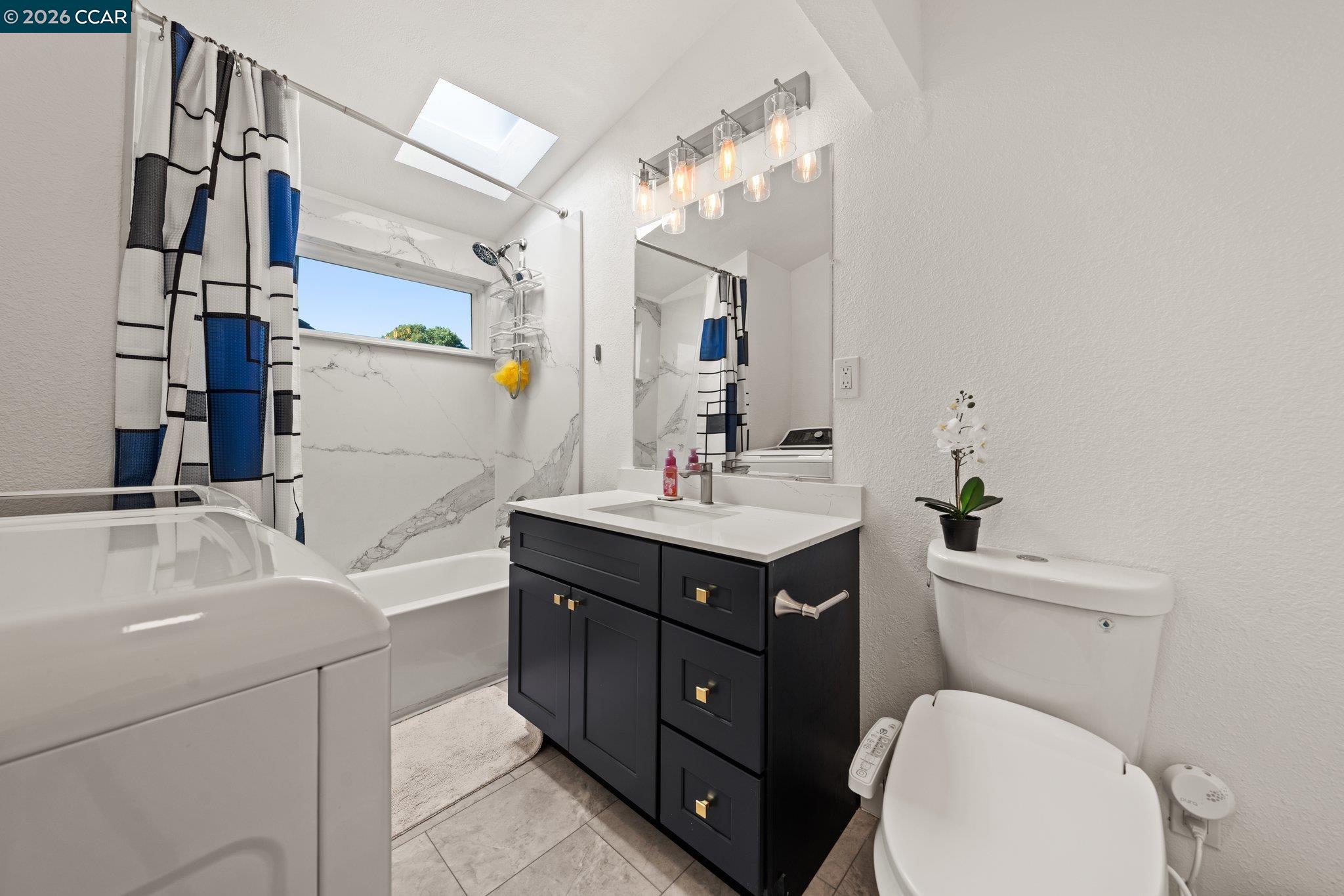 2517 Filbert Street Oakland, CA 94607 - Photo 23 of 44