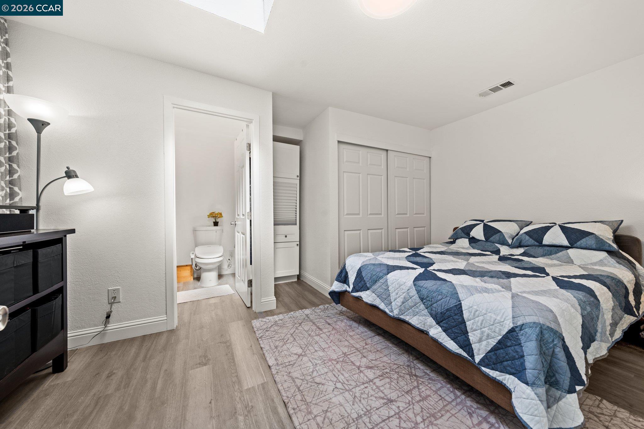 2517 Filbert Street Oakland, CA 94607 - Photo 27 of 44