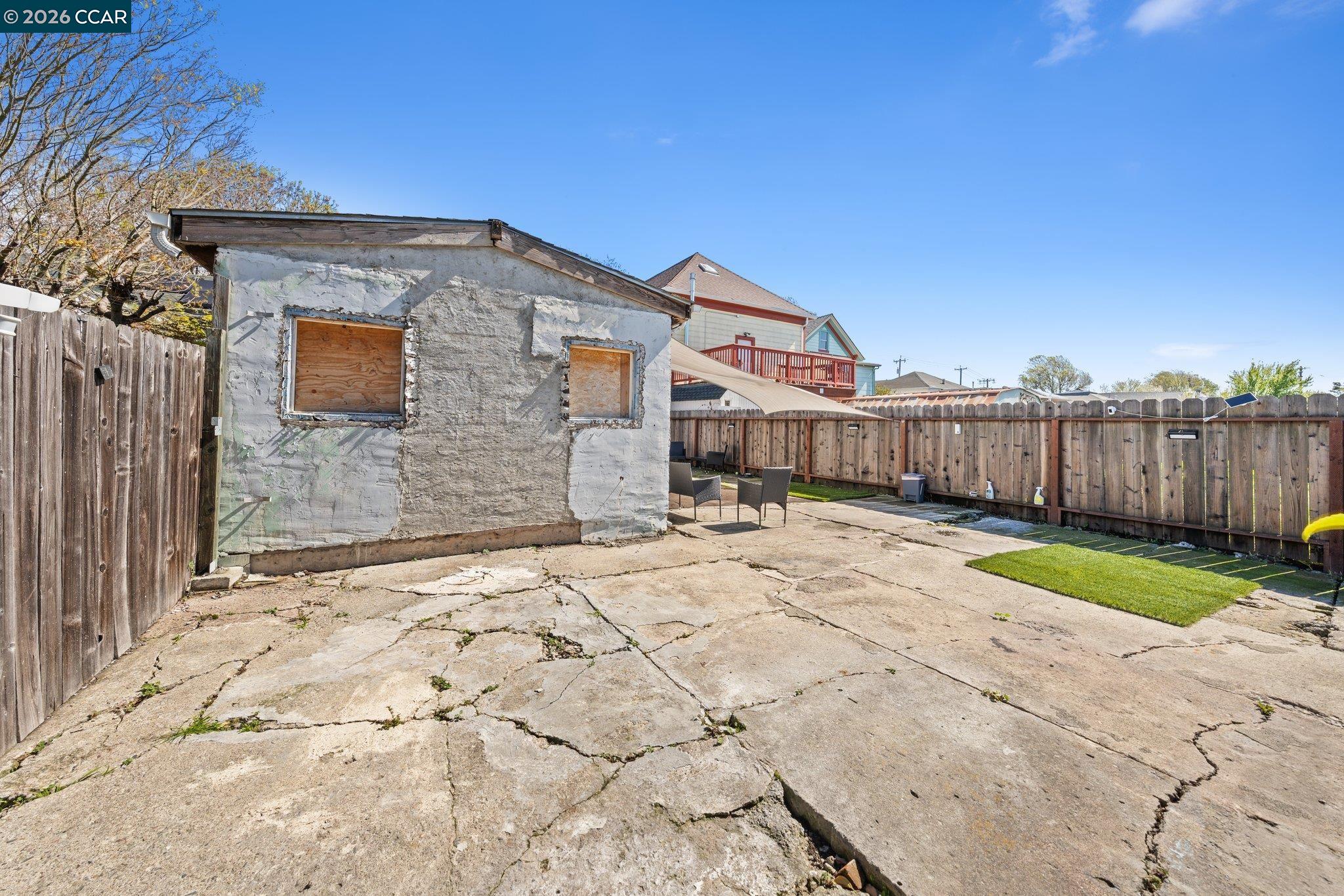 2517 Filbert Street Oakland, CA 94607 - Photo 35 of 44