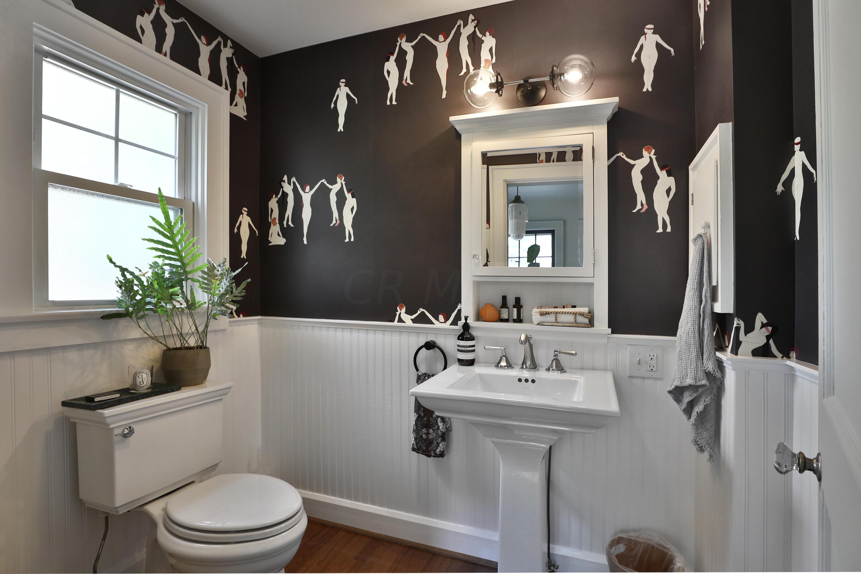 83 North Ardmore Road Columbus, OH 43209 - Photo 21 of 52 83-N-Ardmore-21