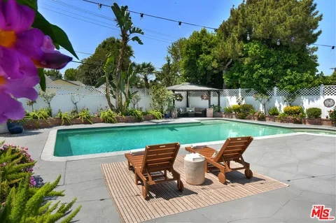 $1,599,000 | 13006 West Magnolia Boulevard, Sherman Oaks, CA 91423