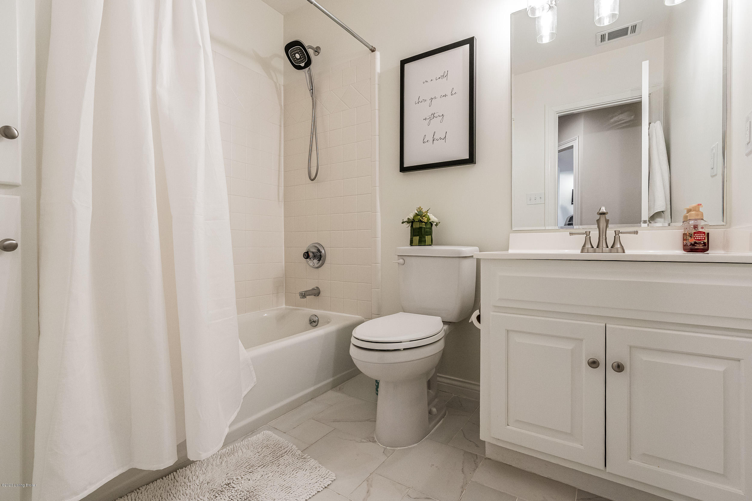 5717 Moser Farm Road Prospect, KY 40059 - Photo 37 of 54 Full Bathroom in Basement