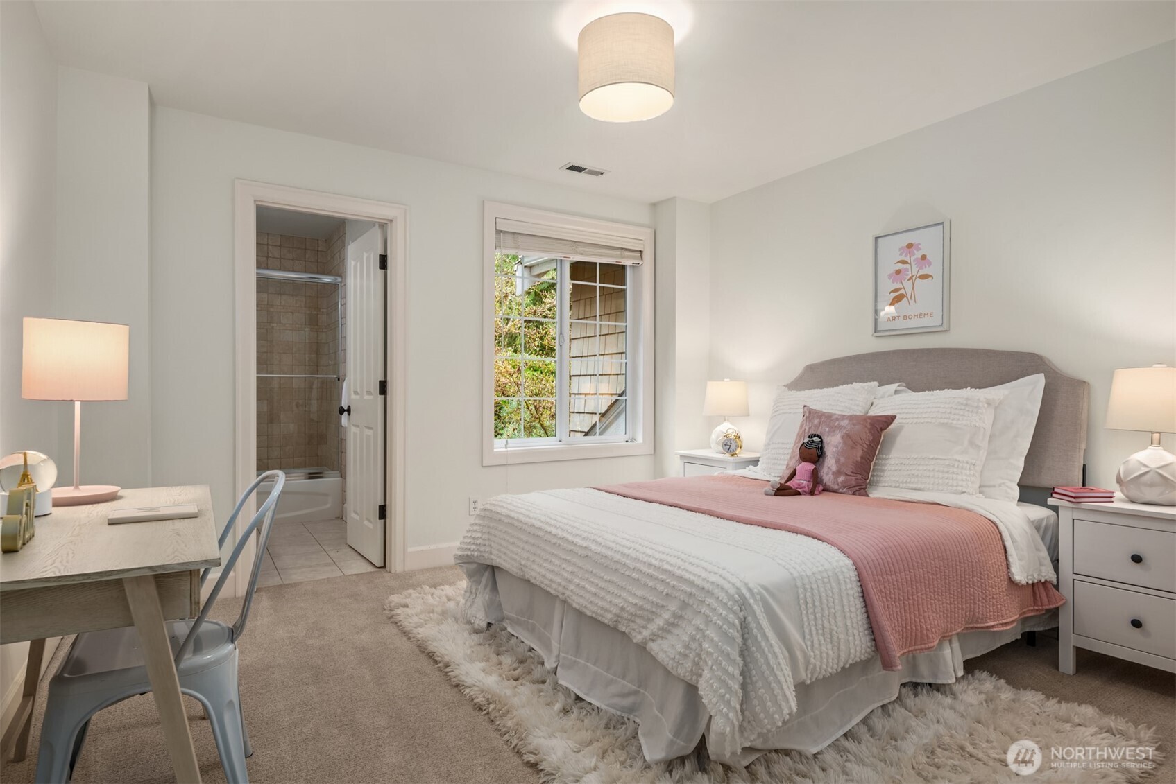 13609 Northeast 28th Street Bellevue, WA 98005 - Photo 16 of 27