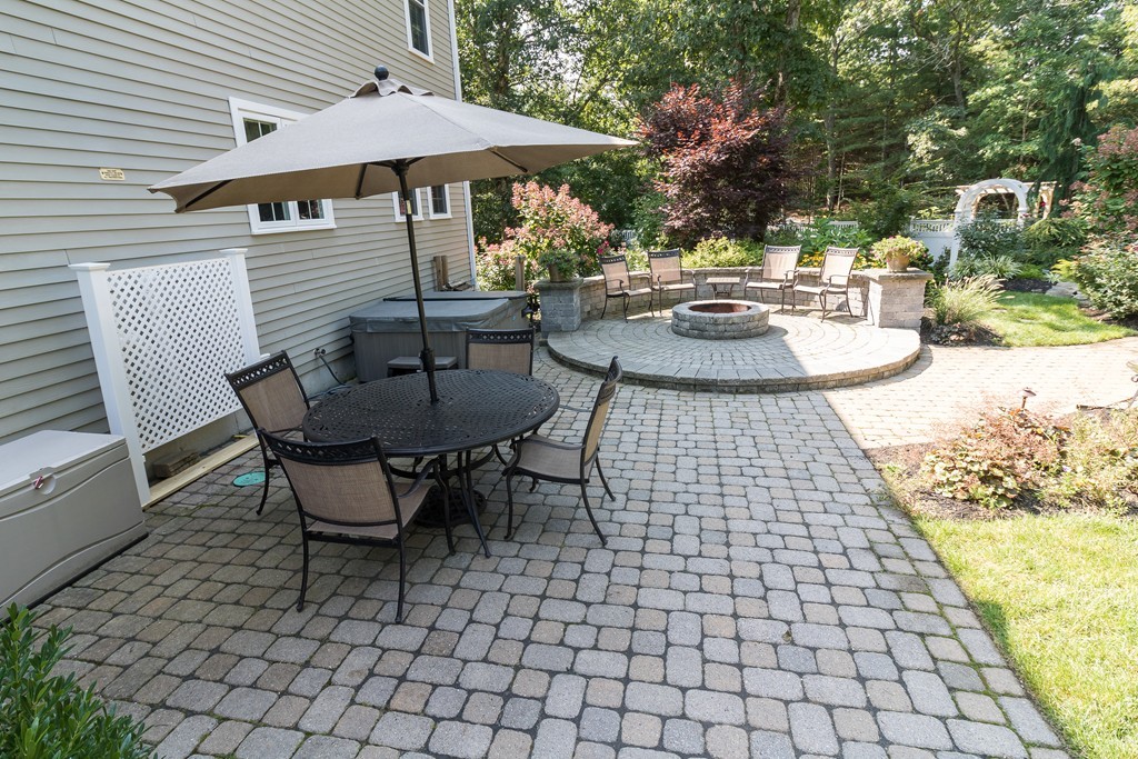 14 Clearing Farm Road Kingston, MA 02364 - Photo 3 of 30 Gallery Image 3