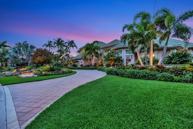 $3,499,000 | 7701 Southeast Manhasset Place, Hobe Sound, FL 33455