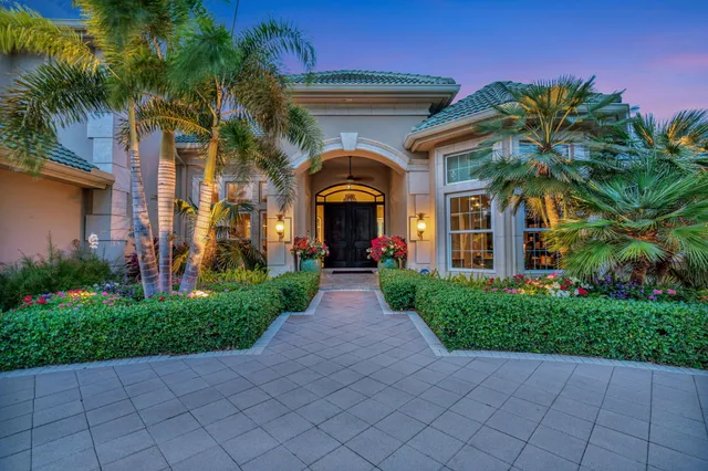 $3,499,000 | 7701 Southeast Manhasset Place, Hobe Sound, FL 33455