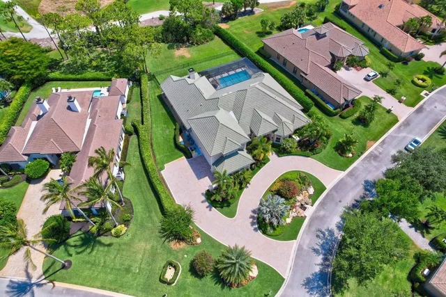 $3,499,000 | 7701 Southeast Manhasset Place, Hobe Sound, FL 33455