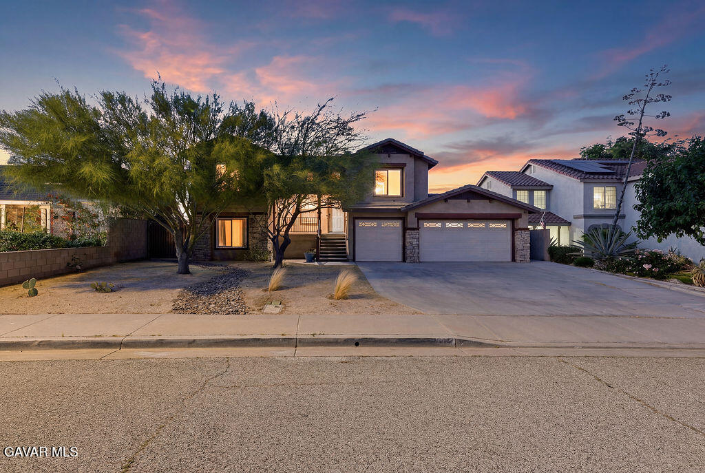 1163 Cheetah Way Palmdale, CA 93551 - Photo 57 of 60 _AR55540_twilight_fa276de8