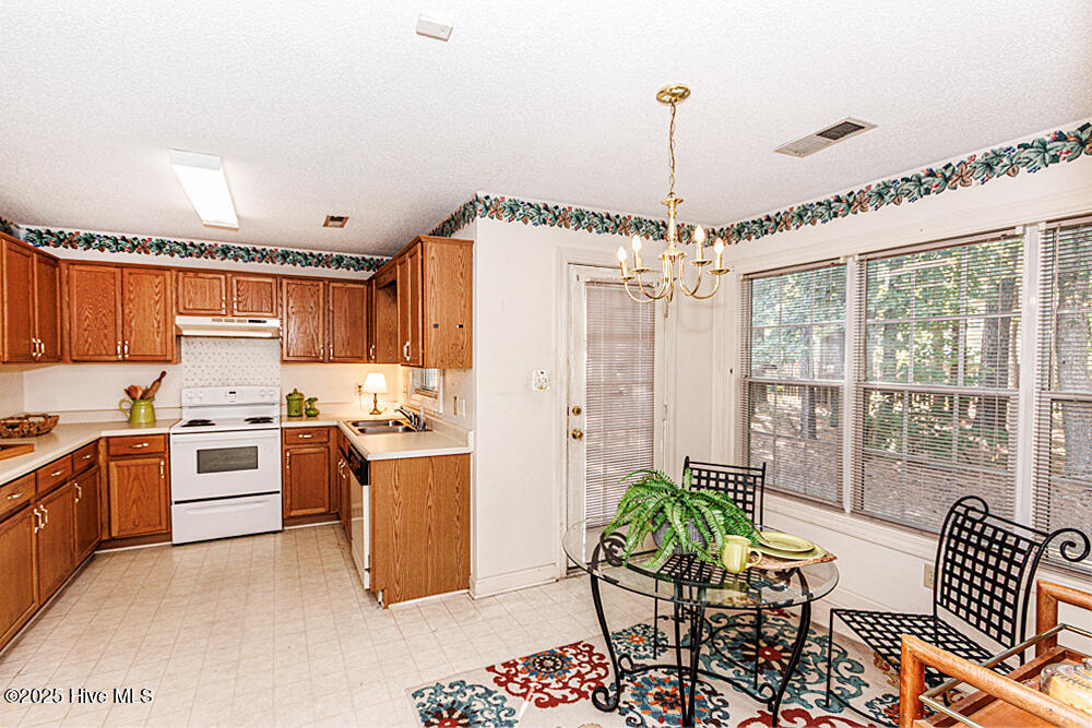 2000 Tanglewood Road Rocky Mount, NC 27804 - Photo 17 of 29 0025-IMG_8471