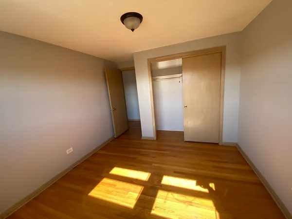 $2,100 | 6441 West Higgins Avenue, Unit 3W, Chicago, IL 60656