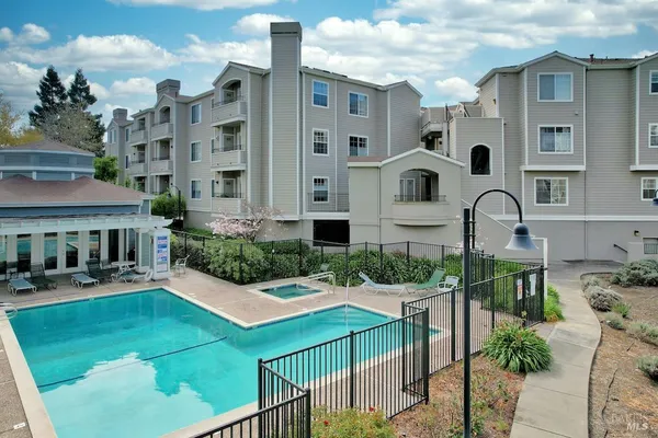 $595,000 | 1587 South Novato Boulevard, Unit 308, Novato, CA 94947