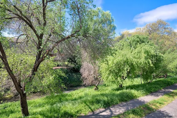 $595,000 | 1587 South Novato Boulevard, Unit 308, Novato, CA 94947