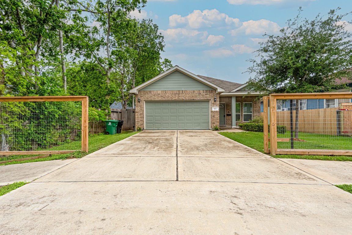 507 Rouse Street Houston, TX 77020 - Photo 3 of 24