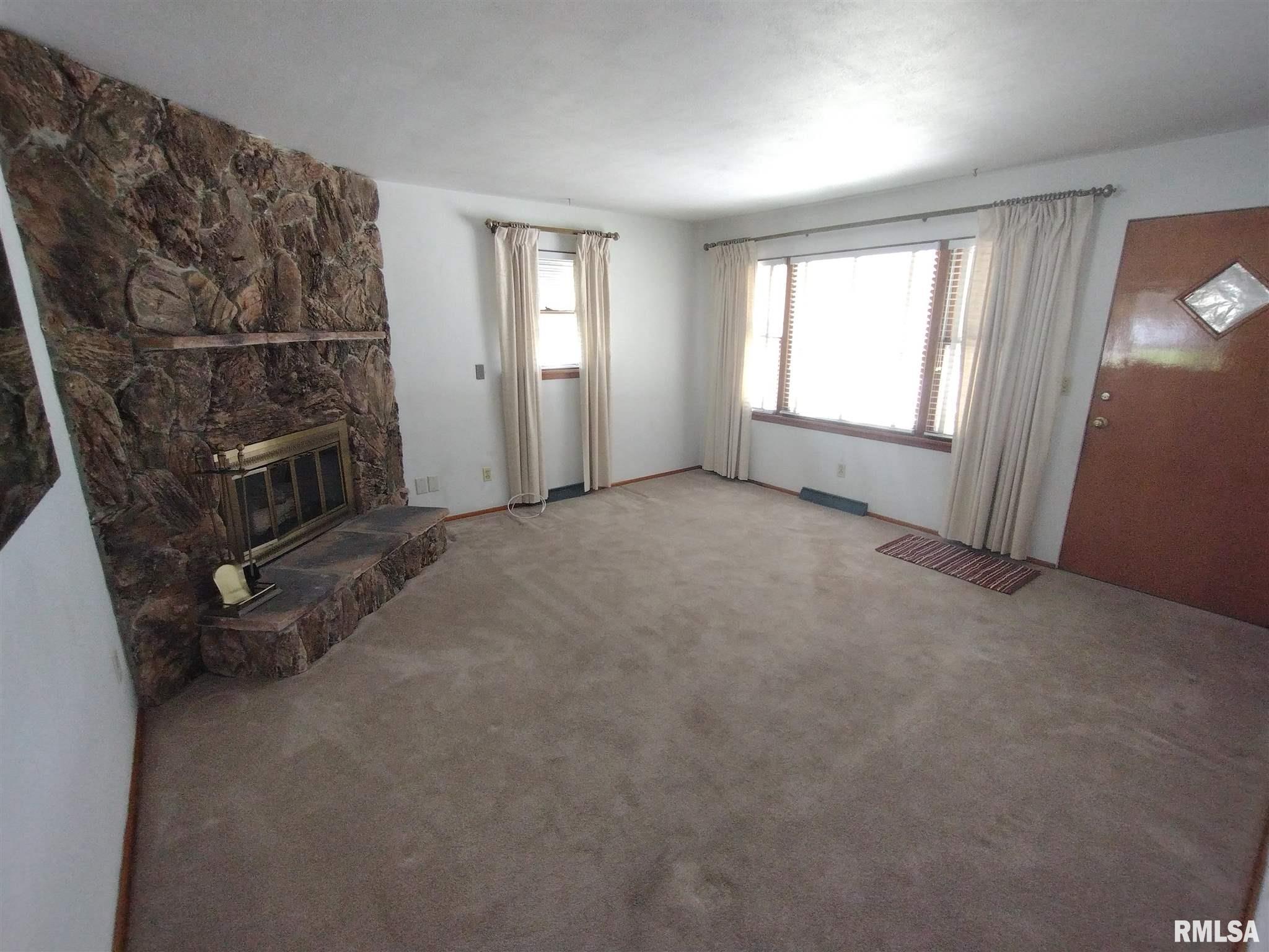 3017 East Trinity Avenue Springfield, IL 62702 - Photo 8 of 26