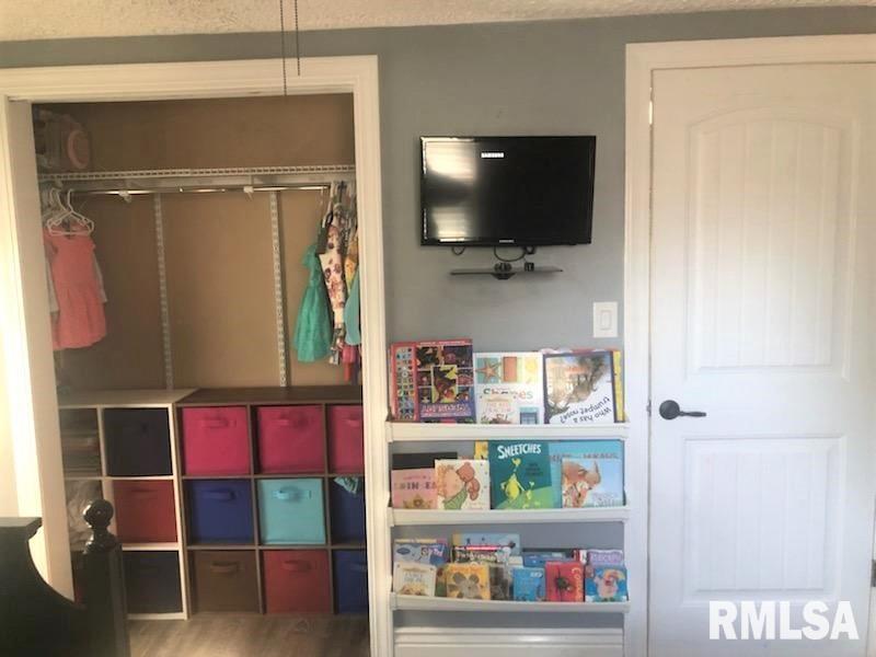 115 Bess Street Washington, IL 61571 - Photo 8 of 12 Gallery Image 8