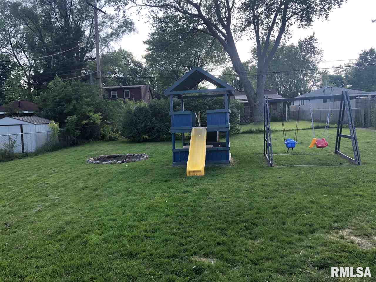 115 Bess Street Washington, IL 61571 - Photo 10 of 12 Gallery Image 10