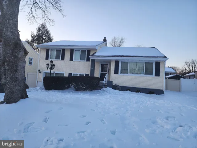 $498,000 | 136 Valley Run Drive, Cherry Hill, NJ 08002