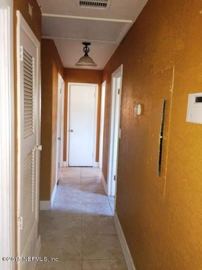 6520 Diane Road Jacksonville, FL 32277 - Photo 11 of 16 a view of hallway