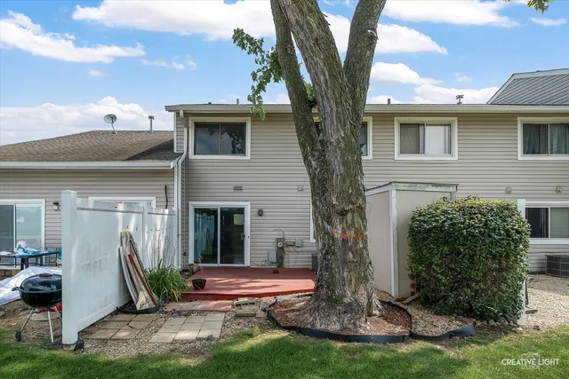 $249,000 | 937 Sandpiper Court, Bartlett, IL 60103