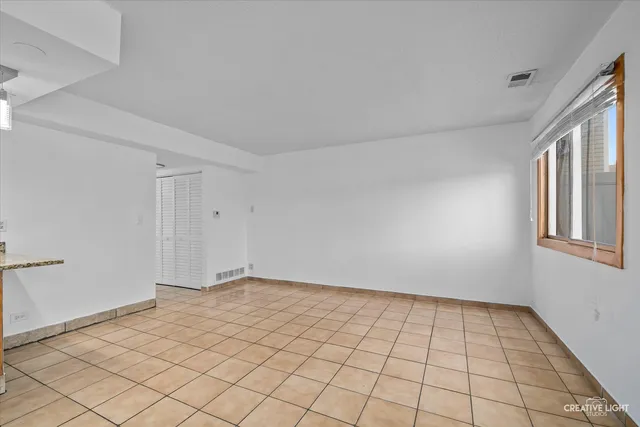 $249,000 | 937 Sandpiper Court, Bartlett, IL 60103