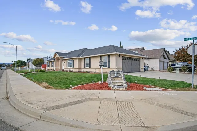 $495,000 | 845 Pointe Lourose Avenue, Gustine, CA 95322