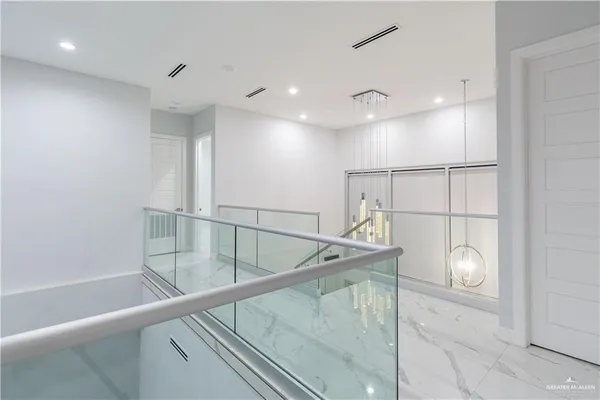 $5,500 | 2416 Thames Drive, Edinburg, TX 78539