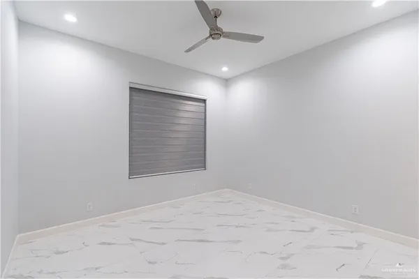 $5,500 | 2416 Thames Drive, Edinburg, TX 78539