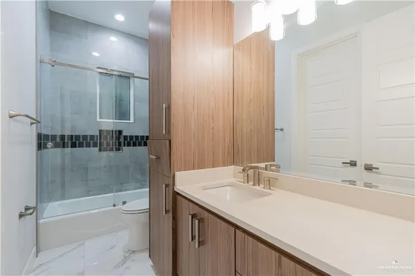 $5,500 | 2416 Thames Drive, Edinburg, TX 78539