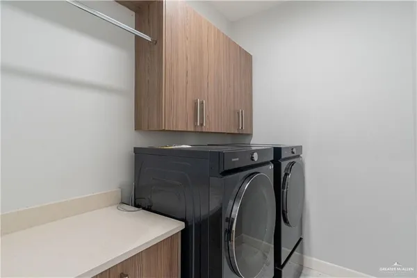 $5,500 | 2416 Thames Drive, Edinburg, TX 78539