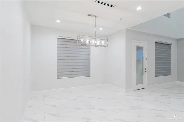 $5,500 | 2416 Thames Drive, Edinburg, TX 78539