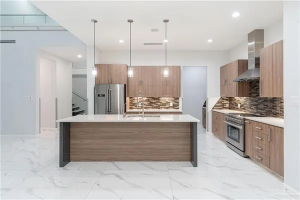 $5,500 | 2416 Thames Drive, Edinburg, TX 78539