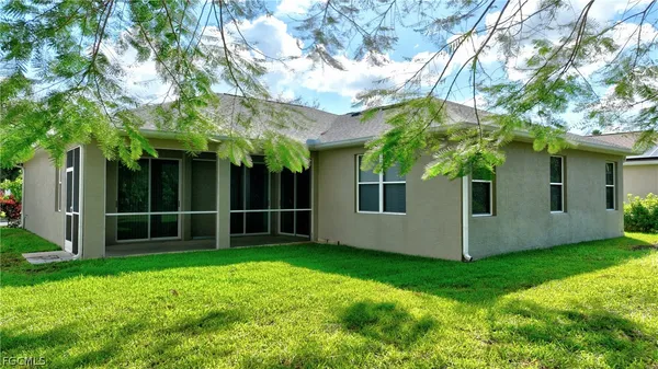 $2,800 | 12790 Meadowhawk Drive, Fort Myers, FL 33912