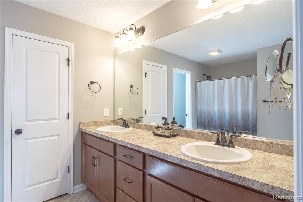 2683 Linn Road Williamston, MI 48895 - Photo 16 of 33 Gallery Image 16