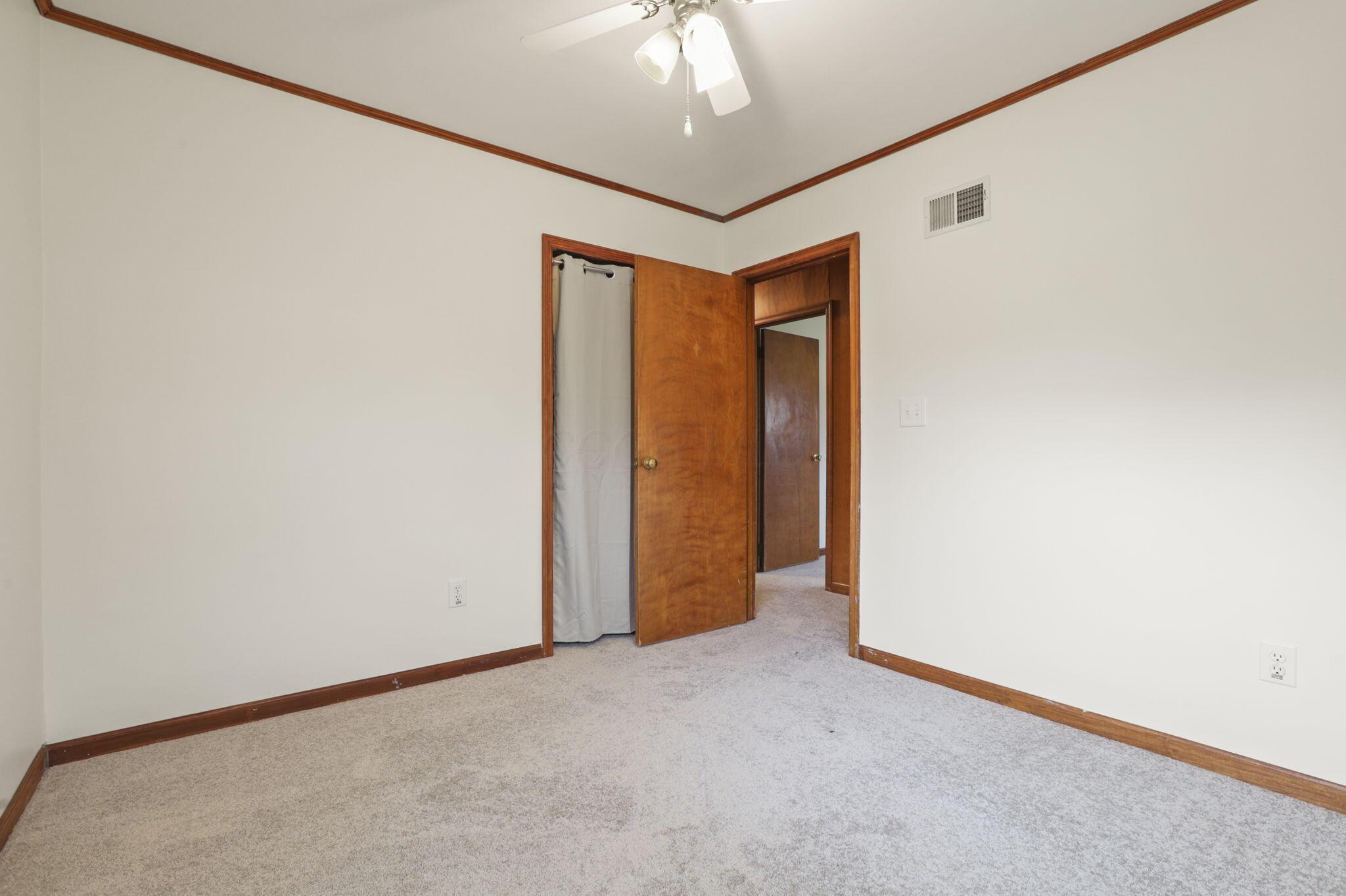 1499 Stringtown Road Northeast Lancaster, OH 43130 - Photo 21 of 48 Corner Bedroom 2