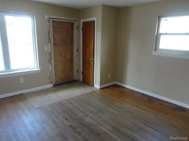 6700 Evergreen Road Detroit, MI 48228 - Photo 3 of 12 DSC01076.JPG