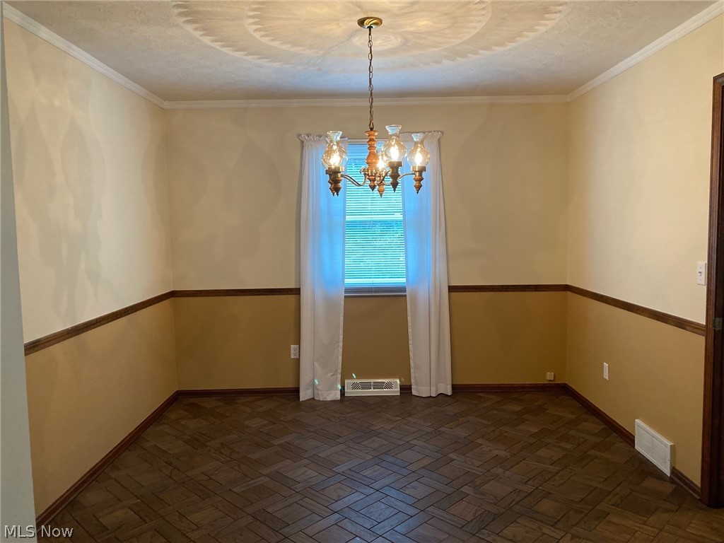 309 Leatherman Road Wadsworth, OH 44281 - Photo 7 of 29 Dining Room