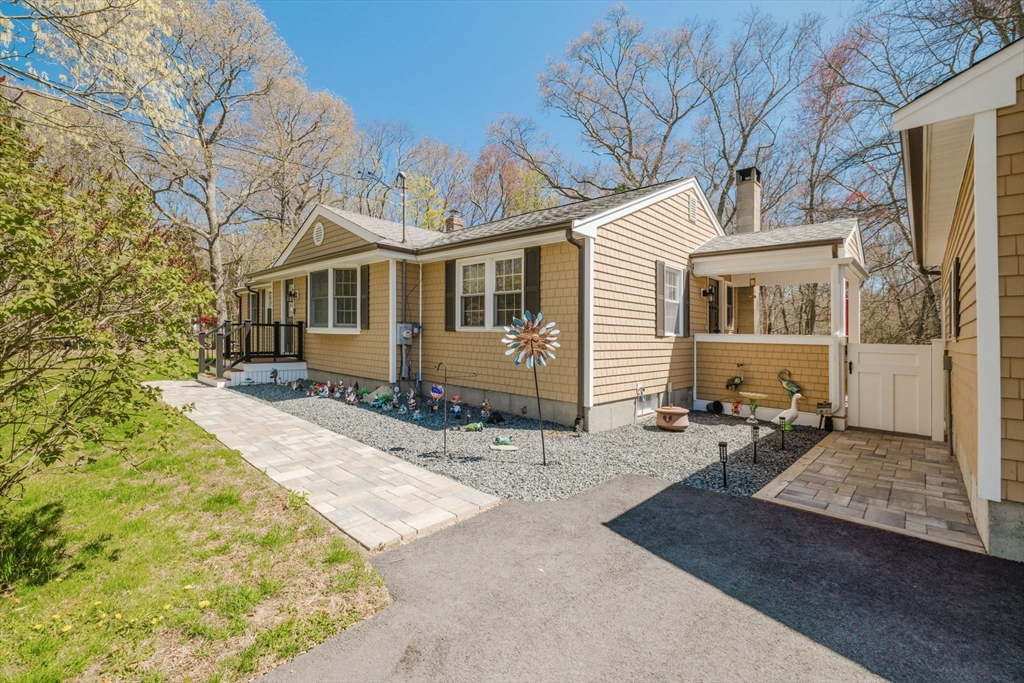 185 Moulton Street Rehoboth, MA 02769 - Photo 2 of 42
