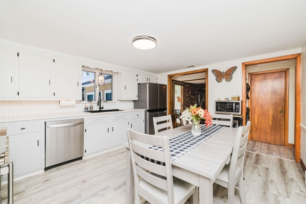 185 Moulton Street Rehoboth, MA 02769 - Photo 7 of 42