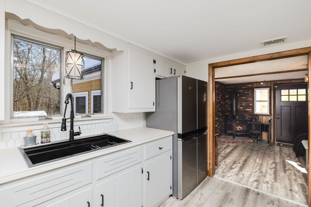 185 Moulton Street Rehoboth, MA 02769 - Photo 10 of 42