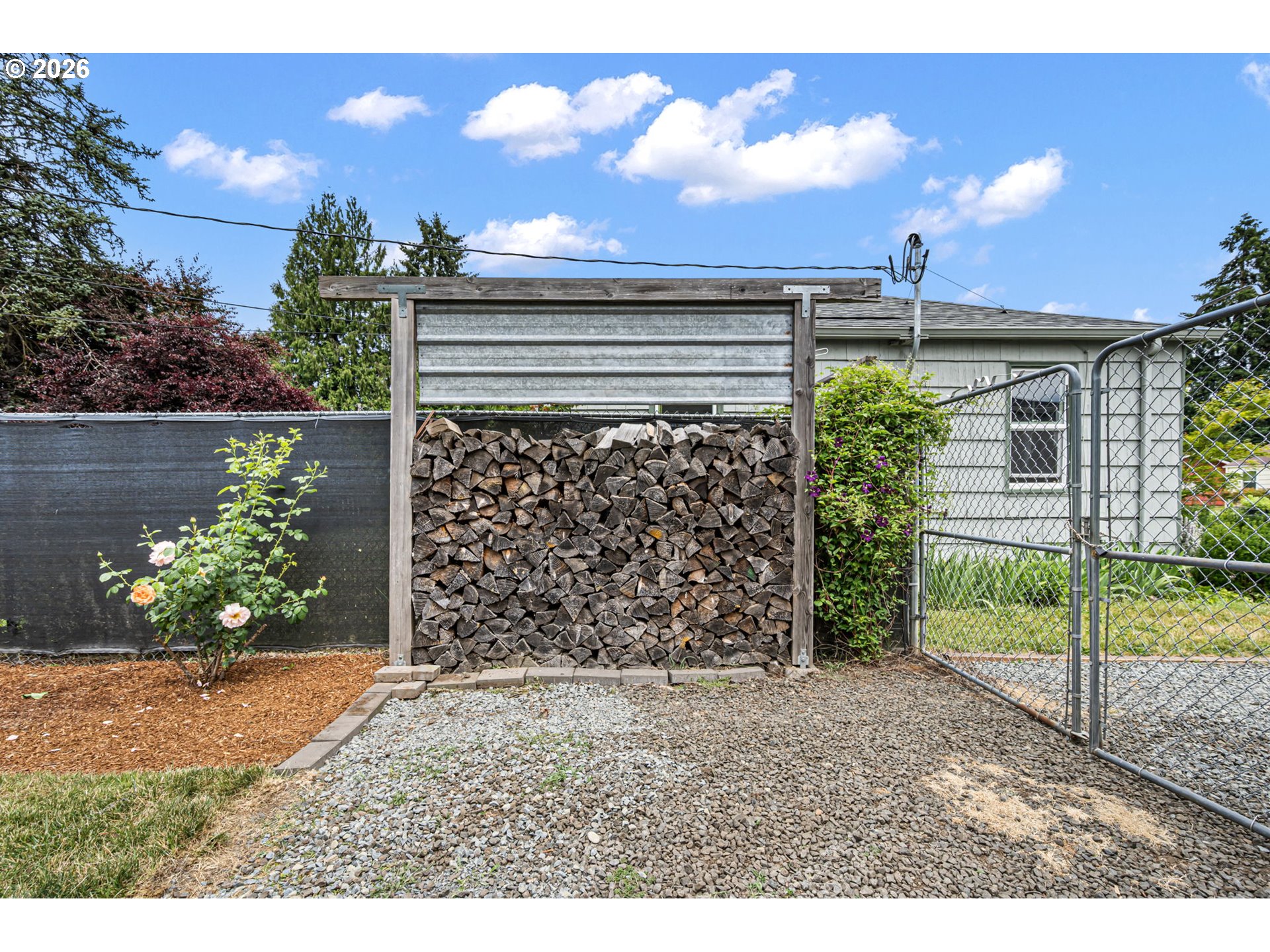 956 1st Street Springfield, OR 97477 - Photo 31 of 48