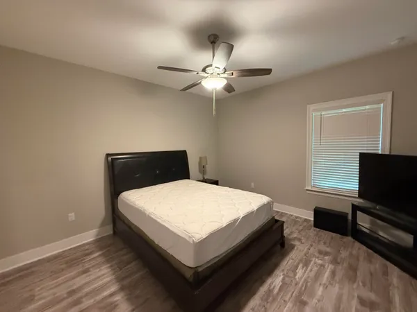 $3,175 | 1002 Gloria Avenue, Fort Walton Beach, FL 32547
