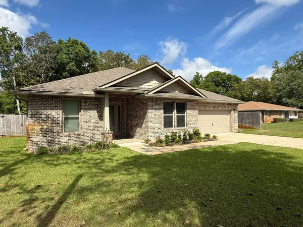 $3,175 | 1002 Gloria Avenue, Fort Walton Beach, FL 32547
