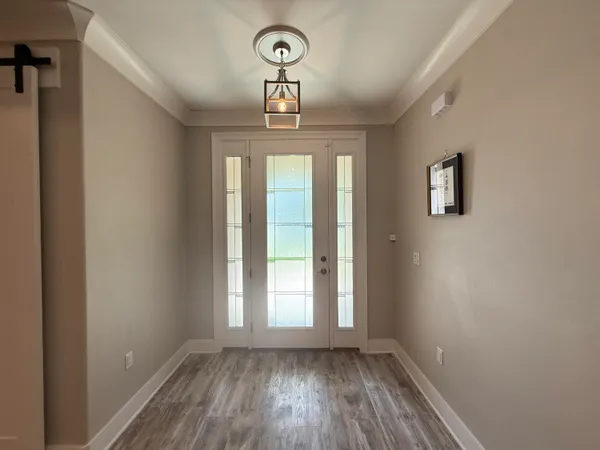 $3,175 | 1002 Gloria Avenue, Fort Walton Beach, FL 32547