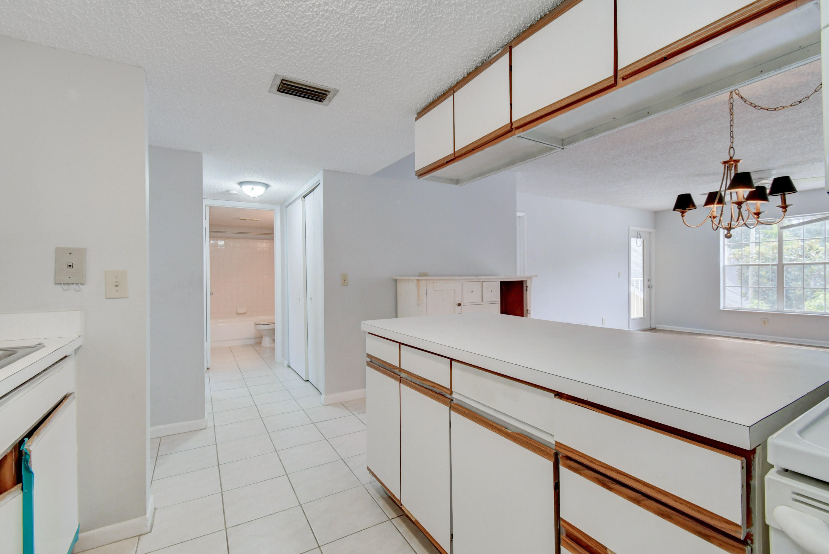 6283 La Costa Drive, Unit E Boca Raton, FL 33433 - Photo 14 of 34 17_dsc_3465_6_7_8_9