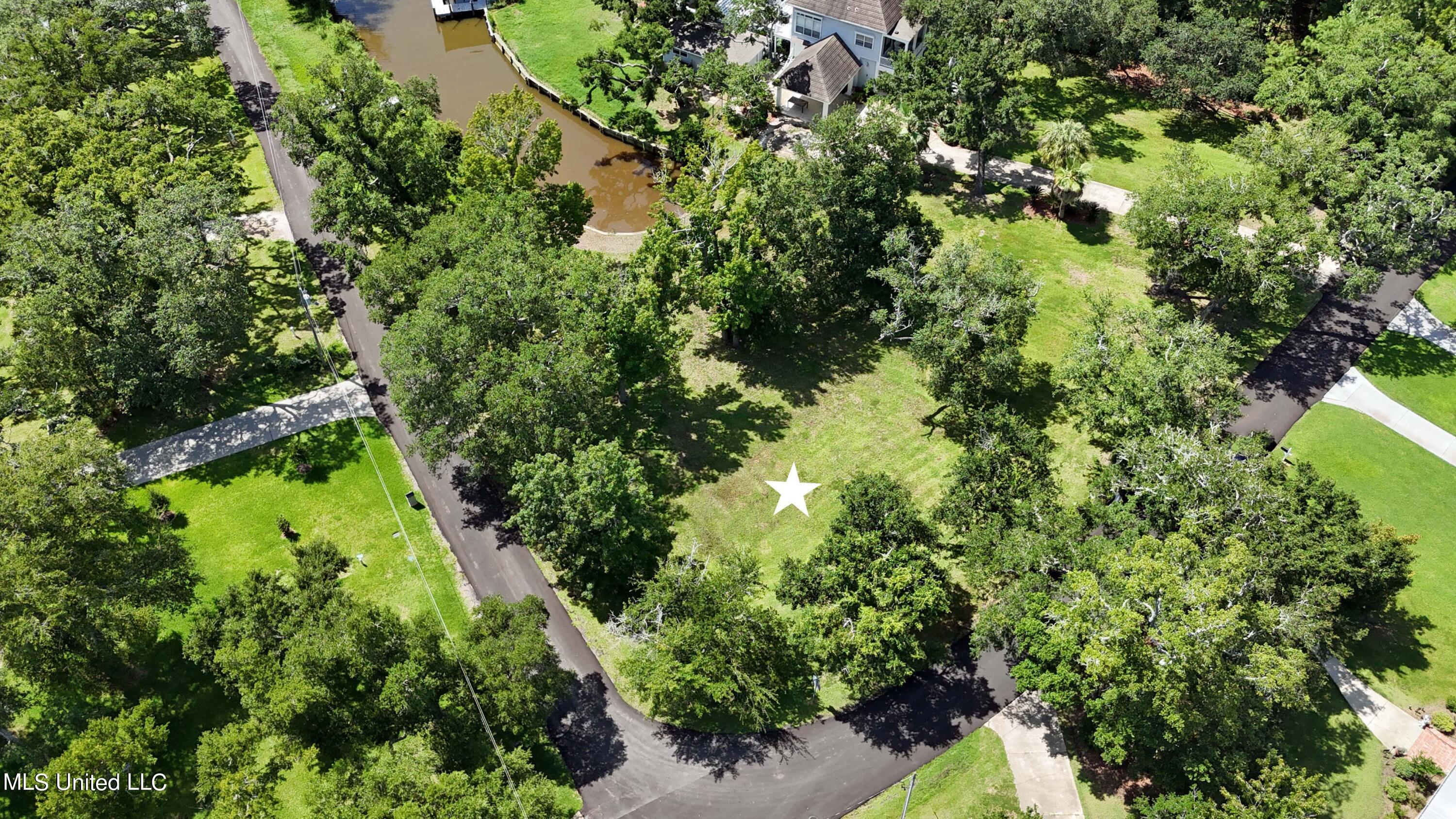Eagle Point Road Ocean Springs, MS 39564 - Photo 11 of 26 002