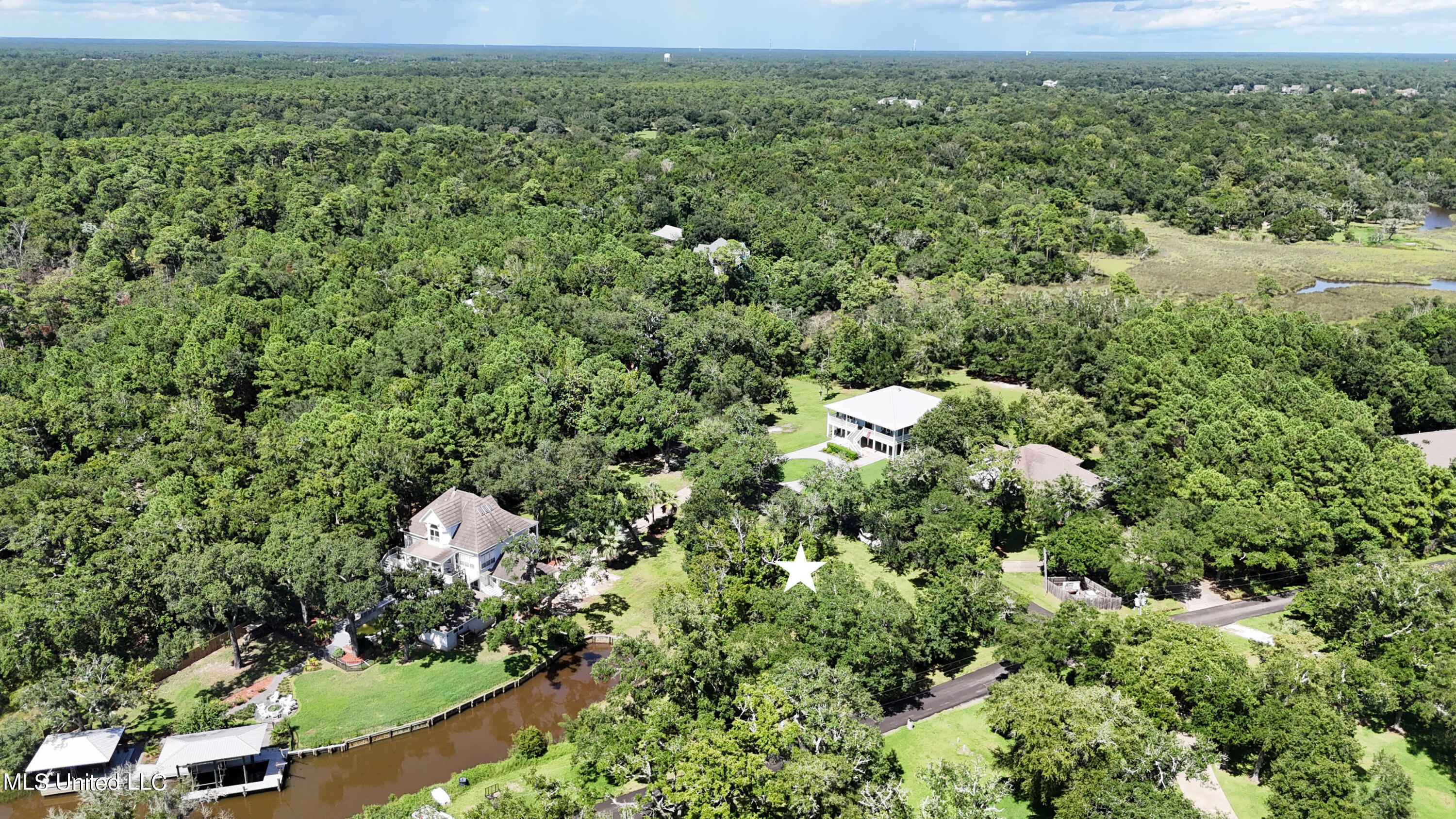 Eagle Point Road Ocean Springs, MS 39564 - Photo 17 of 26 012