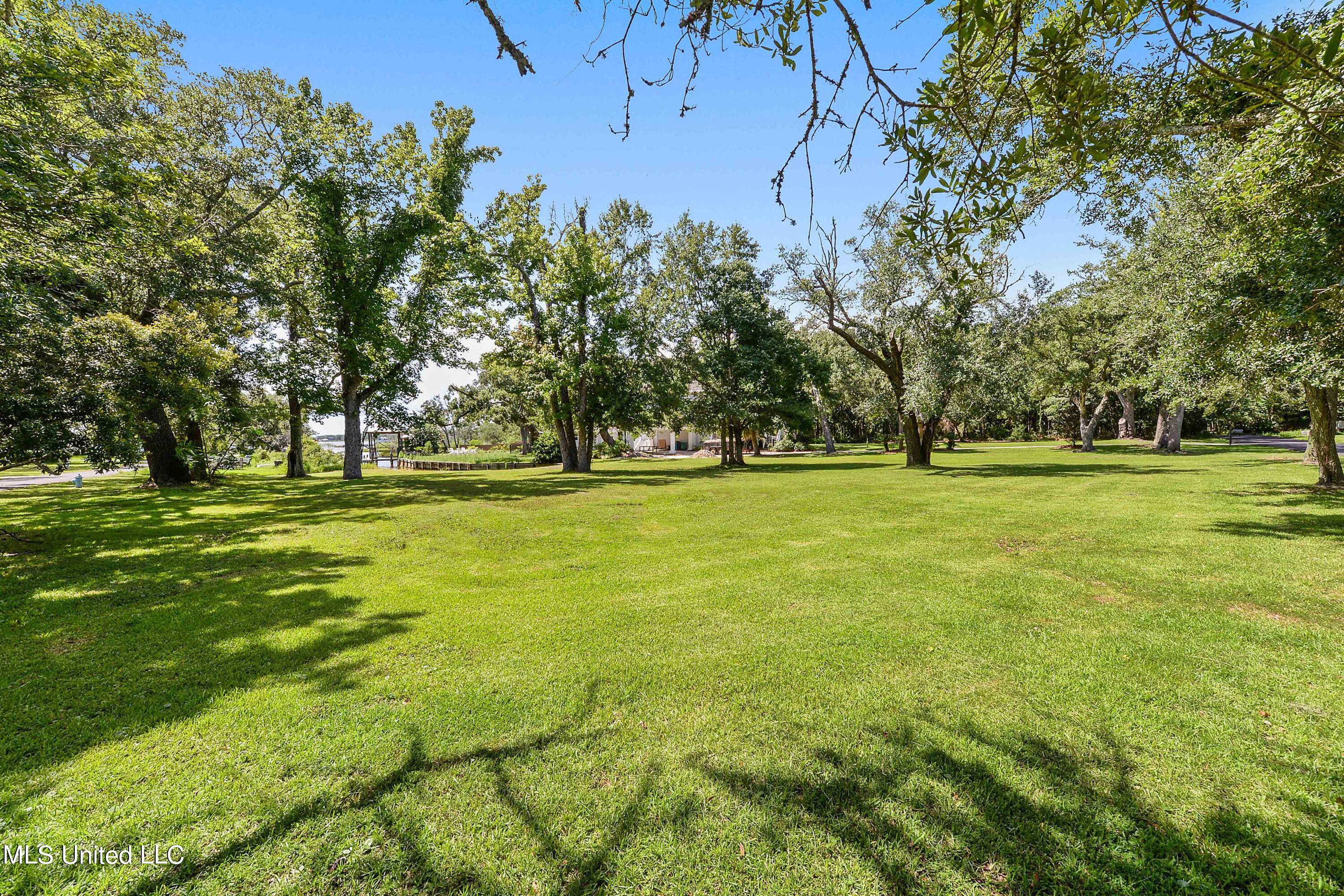 Eagle Point Road Ocean Springs, MS 39564 - Photo 20 of 26 018